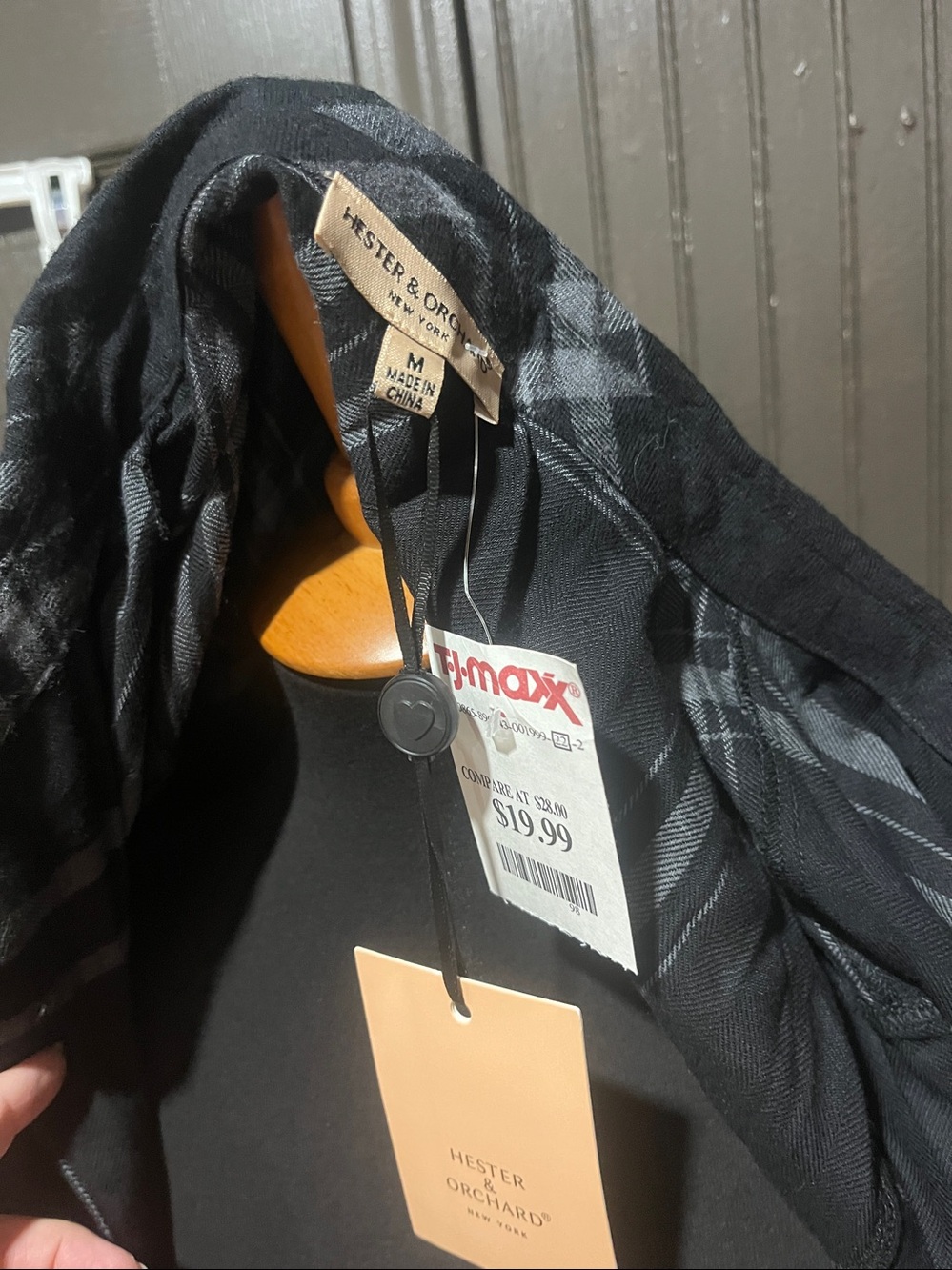 Black & Gray Plaid Button-Down Shirt - Women's Casual Button-Front Top - Picture 2 of 2